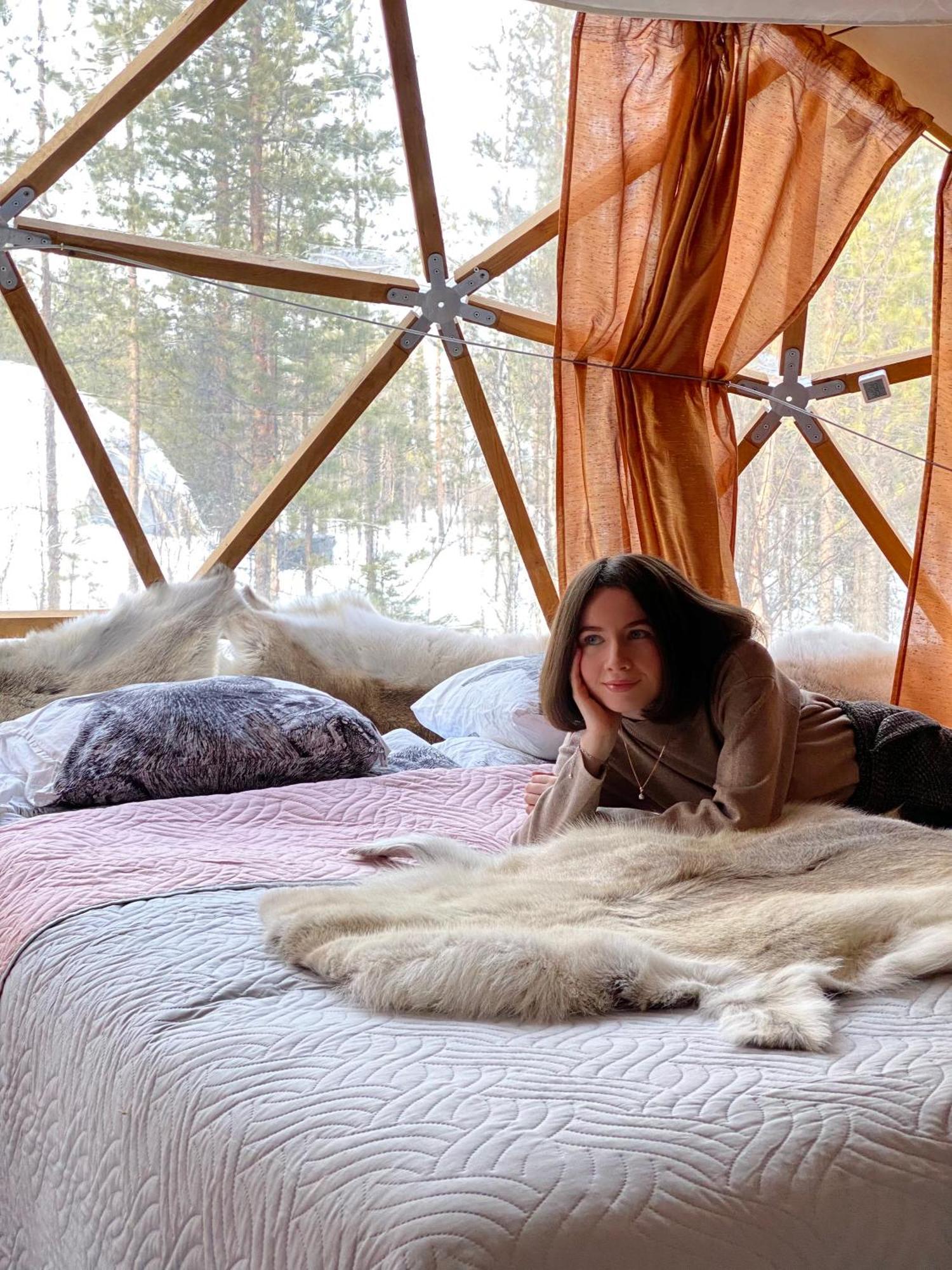 Aurora Igloo Fireplace-Heated Tents In A Secret Forest With Private Jacuzzi And Shared Sauna Bathroom And Dog Friendly ロヴァニエミ エクステリア 写真